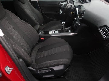 Peugeot 308 II SW 1.2 PureTech 130KM 2016 Peugeot 308 1.2 PureTech, Klima, Klimatronic, zdjęcie 8