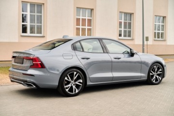 Volvo S60 III 2022 R-DESIGN__ 5 SZTUK W OFERCIE, zdjęcie 11