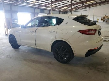 Maserati Levante 2019 Maserati Levante 2019r., Sport 3.0 Benzyna 350KM, zdjęcie 2
