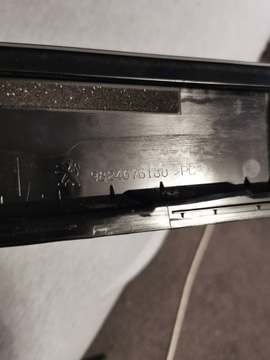 KRYT SLOUPU DVEŘE PŘEDNÍCH LEVÝCH PEUGEOT 208
