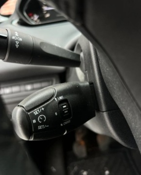 Peugeot 208 I Hatchback 5d Facelifting 1.2 PureTech 82KM 2015 Peugeot 208 Klima Bluetooth Alu Gwarancja w cenie Warszawa VFVV 1.2 82KM, zdjęcie 27