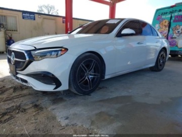 Mercedes Klasa E W214 2024 Mercedes-Benz Klasa E 2025 MERCEDES-BENZ E 350 2.0 Benzyna 255KM, zdjęcie 2