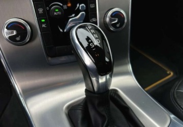 Volvo V60 I Kombi Facelifting 2.0 D4 DRIVE-E 181KM 2015 Volvo V60 D4 181 KM SKORA AUTOMAT gwarancja ZAREJESTROWANY 2.0, zdjęcie 31