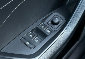 Skoda Kodiaq I SUV Facelifting 1.5 TSI 150KM 2023 Skoda Kodiaq Pakiet Comfort, ACC, CarPlay, GPS, Podgrzewane fotele, Kamera, zdjęcie 19