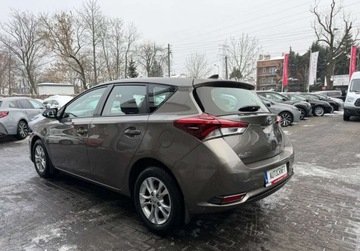 Toyota Auris II Hatchback 5d Facelifting 1.33 Dual VVT-i 99KM 2016 Toyota Auris salon Polska, serwis ASO Toyota, 58 tys km, czujniki park., G, zdjęcie 22