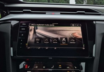 Volkswagen Arteon Fastback Facelifting 2.0 TDI SCR 150KM 2021 Volkswagen Arteon Elegance 2.0TDI 150KM Webasto Skora DCC Hak EL.Fotele Ka, zdjęcie 30