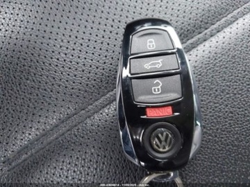 Volkswagen Touareg II 2017 Volkswagen Touareg 2017 VOLKSWAGEN TOUAREG V6 WOLFSBURG EDITION 3.6 Benzyna, zdjęcie 10