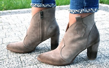 ELLABUT КОВБОЙСКИЕ БОТИНКИ ИЗ ЗАМШИ КАПУЧИНО r36