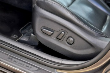 Hyundai Tucson III SUV 1.7 CRDI 115KM 2017 Hyundai Tucson 1,7 CRDi 116KM Ledy Skóra Grzana, zdjęcie 18