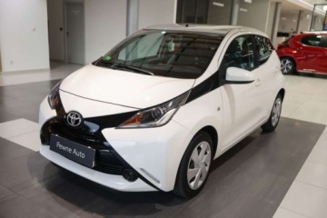 Toyota Aygo II Hatchback 5d 1.0 VVT-i 69KM 2017 Toyota Aygo 1.0 VVT-i X-play Benzyna 69KM, zdjęcie 36