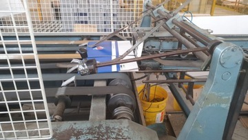 Линейная фальцевально-склеивающая машина Vega 2400 с автоподатчиком