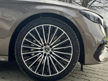 Mercedes Klasa E W214 Sedan 2.0 220d 197KM 2025 E Klasa 220 d 4-Matic AMG 2.0 (197KM) 2025, zdjęcie 15