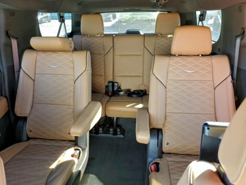 Cadillac Escalade III 2024 Cadillac Escalade ESV Sport 2024 6.2 Benzyna 420KM, zdjęcie 3