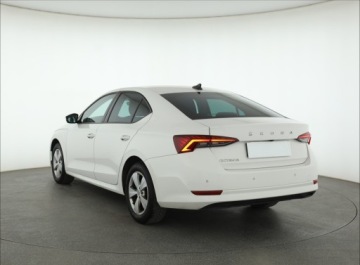 Skoda Octavia IV Liftback 1.5 TSI EVO 150KM 2022 Skoda Octavia 1.5 TSI, Salon Polska, zdjęcie 3