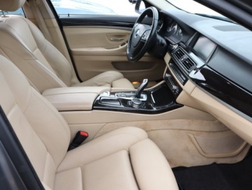 BMW Seria 5 F10-F11 Touring Facelifting 520d 190KM 2016 BMW 5 520d, Salon Polska, 187 KM, 4X4, Automat, zdjęcie 8