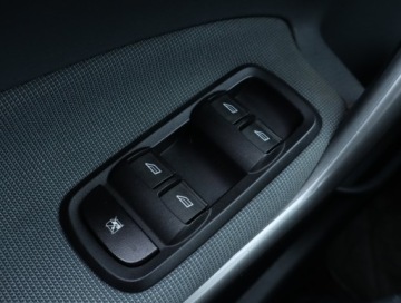 Ford Fiesta VII Hatchback 5d 1.4 Duratec 96KM 2009 Ford Fiesta 1.4, Klima, zdjęcie 13