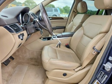 Mercedes Klasa M W166 2015 Mercedes-Benz ML 350 4matic 2015 3.5 Benzyna 302KM, zdjęcie 7