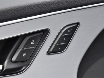 Audi Q7 II 2025 AUDI Q7 55 TFSI e quattro S Line Suv 3.0 (394KM) 2025, zdjęcie 19