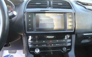 Jaguar F-Pace SUV 2.0 i4D 180KM 2016 Jaguar F-Pace 2.0 Diesel 180KM, zdjęcie 16