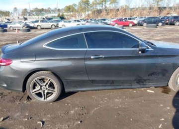 Mercedes Klasa C W205 Coupe Facelifting 2.0 300 258KM 2019 Mercedes-Benz Klasa C MERCEDES-BENZ C 300 4MATIC 2.0 Benzyna 259KM, zdjęcie 1