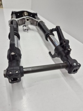Yamaha YZF R-1 RN 09 (03) Задержки в работе передней подвески