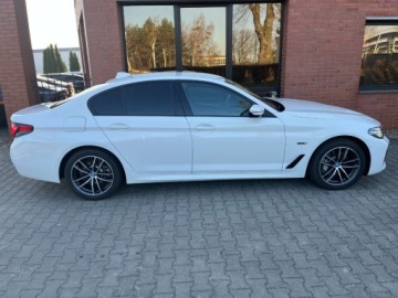 BMW Seria 5 G30-G31 2022 BMW Seria 5 2.0 hybryda Plug in automat M pakiet zarej w PL zamiana, zdjęcie 24