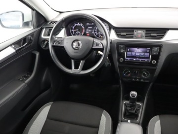 Skoda Rapid II Liftback Facelifting 1.0 TSI 110KM 2018 Skoda Rapid 1.0 TSI, Salon Polska, Serwis ASO, zdjęcie 6