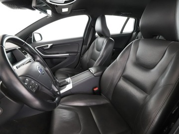 Volvo V60 I Kombi Facelifting 2.0 D3 DRIVE-E 150KM 2016 Volvo V60 FV23% automat skóra navi klima auto, zdjęcie 12