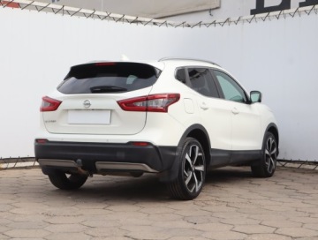 Nissan Qashqai II Crossover 1.2 DIG-T 115KM 2017 Nissan Qashqai 1.2 DIG-T, Automat, Skóra, Navi, zdjęcie 4