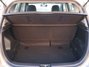 Kia Venga Mikrovan Facelifting 1.6 DOHC 124KM 2016 Kia Venga 1.6 CVVT, Navi, Klima, Klimatronic, zdjęcie 11