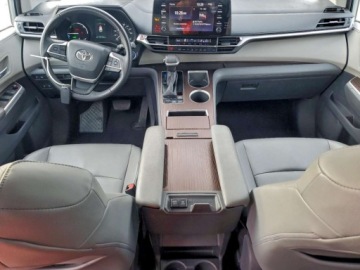 Toyota Sienna III 2021 Toyota Sienna XLE 2021 2.5 Hybryda 245KM, zdjęcie 8