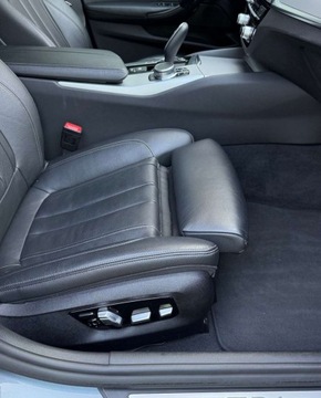 BMW Seria 5 G30-G31 2018 BMW Seria 5 BMW Seria 5 530e sport 2.0 Hybryda Plug-in 184KM, zdjęcie 29