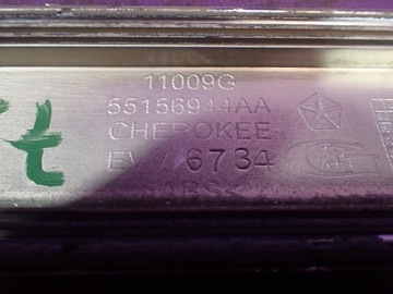 CHEROKEE KJ LIBERTY LIŠTA DVEŘE PRAVÝ PŘEDNÍ CHRÓM