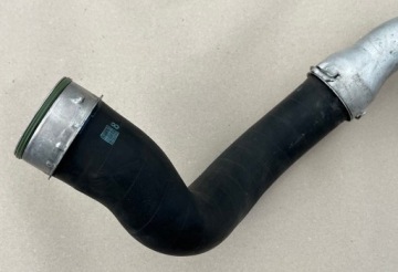 ВОЗДУШНАЯ ТРУБА ИНТЕРКУЛЕРА VW T5 2.5 TDI 7H0145709A 7H0145708D