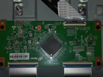 715GB810-M1A-B00-004D с Philips 50PUS7556