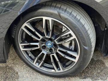 BMW Seria 5 G90-91 2025 BMW Seria 5 530e xDrive Sport Sedan 2.0 (299KM) 2025, zdjęcie 18