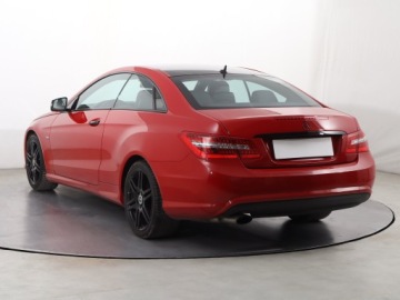 Mercedes Klasa E W212 Coupe 200 CGI BlueEFFICIENCY 184KM 2011 Mercedes E E 200, Salon Polska, Serwis ASO, zdjęcie 3