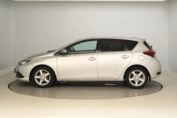 Toyota Auris II Hatchback 5d Facelifting 1.33 Dual VVT-i 99KM 2018 Toyota Auris 1.3 Dual VVT-i, Salon Polska, Navi, zdjęcie 2