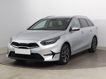 Kia Ceed III Kombi Facelifting 1.5 T-GDI 160KM 2022 Kia Ceed 1.5 T-GDI, Salon Polska, Serwis ASO, zdjęcie 1