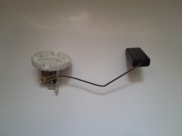 SENZOR ÚROVNI PALIVA / PLOVÁK VW T3