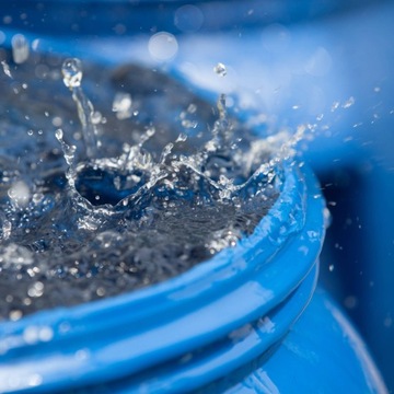 Пластиковая ствола с аттестацией маринованного бака водопроводчика 120 л.