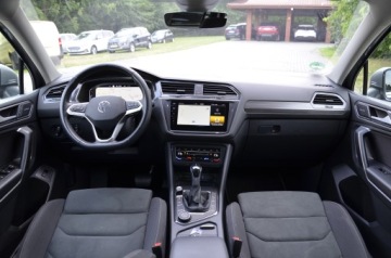 Volkswagen Tiguan Allspace SUV Facelifting 2.0 TDI SCR 200KM 2022 Volkswagen Tiguan Allspace 2.0 TDI DSG 200KM 4Motion FULL Matrix SerwisASO, zdjęcie 17