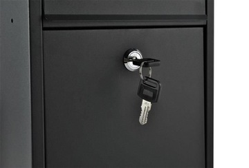 Коробка для почтовых букв в дверь забора дома