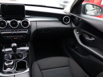 Mercedes Klasa C W205 2016 Mercedes C C 180 d, Navi, Klima, Klimatronic, zdjęcie 7