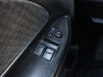 Toyota Avensis I Sedan 1.6 110KM 2001 Toyota Avensis 1.6 VVT-i, Salon Polska, Klima, zdjęcie 15