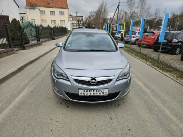 Opel Astra J Hatchback 5d 1.6 Twinport ECOTEC 115KM 2010 Opel Astra Opłacona Zdrowa Zadbana Serwisowana, zdjęcie 1
