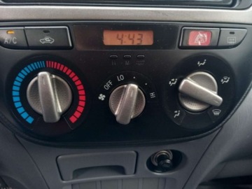 Toyota RAV4 II 2003 Toyota RAV4 Toyota RAV4 2.0 d 4x4 2.0 Diesel 85KM, zdjęcie 23