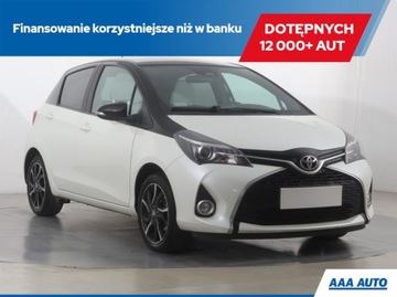 Toyota Yaris III Hatchback 5d Facelifting 1.33 Dual VVT-i 99KM 2016 Toyota Yaris 1.33 Dual VVT-i, Salon Polska