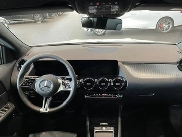 Mercedes GLA II Off-roader Facelifting 2.0 220 190KM 2025 MERCEDES-BENZ GLA 220 4-Matic Suv 2.0 (190KM) 2025, zdjęcie 7