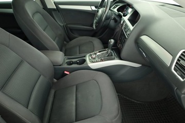 Audi A4 B8 Avant 2.0 TDI 143KM 2011 Audi A4 2.0 TDI, Automat, Navi, Xenon, Bi-Xenon, zdjęcie 6